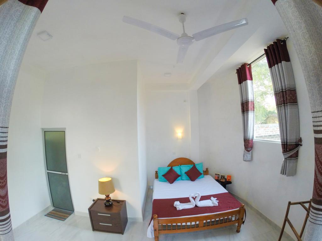 Sanctuary Cove Guest House Polonnaruwa Habitación foto